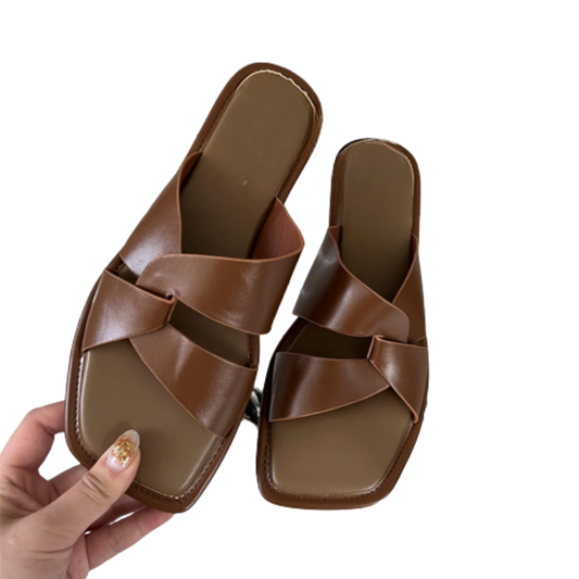 Brown Thick-Heeled Leather Sandals