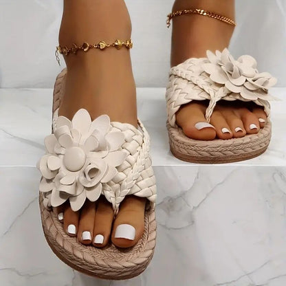 Boho style slippers with flowers