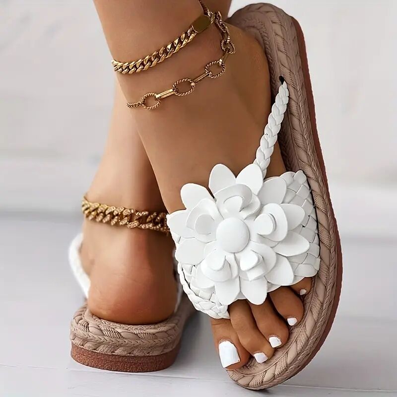 Boho style slippers with flowers